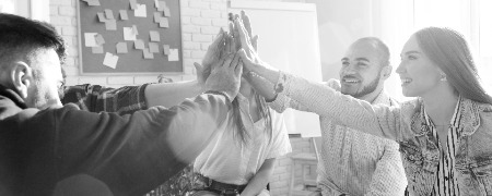 empresarios corporativos photoaidcom greyscale 450x180